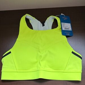 NWT Brooks Run Bra